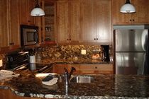 Snowbird Lodge Westbank Экстерьер фото