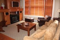 Snowbird Lodge Westbank Экстерьер фото