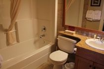 Snowbird Lodge Westbank Экстерьер фото
